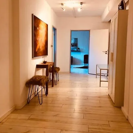 City-loft With Rooftop Terrace - 19 Persons הנובר